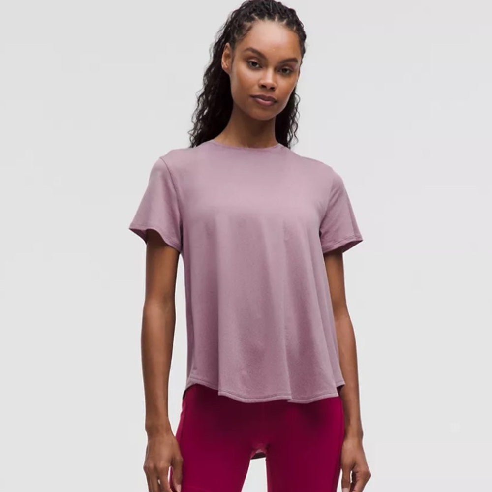 Lululemon Split-Back Training T-Shirt - lavender Purple